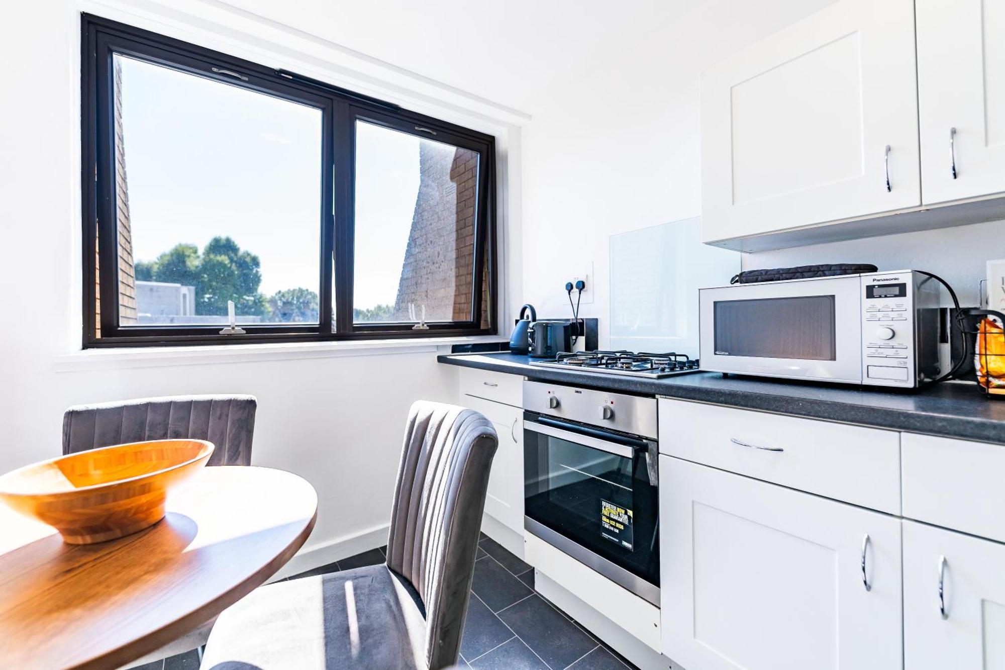 Luxury 3 Bedroom Flat With Balcony In Westbourne Park Лондон Екстер'єр фото