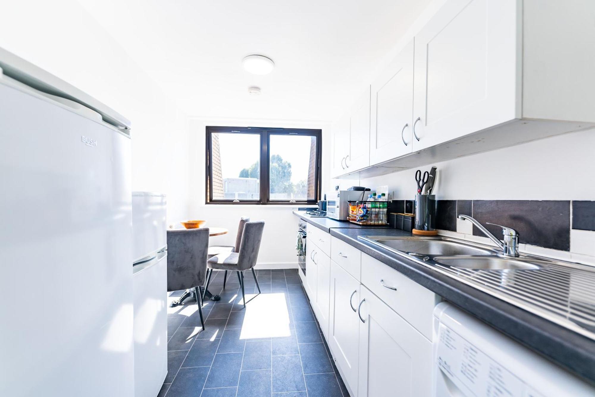 Luxury 3 Bedroom Flat With Balcony In Westbourne Park Лондон Екстер'єр фото